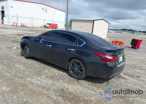 2017 Nissan Altima 2.5 Sr z USA, uszkodzony, nr VIN 1N4AL3AP4HC217026